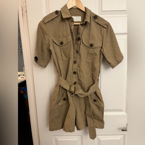 Banana republic tan heritage romper - Picture 2 of 4